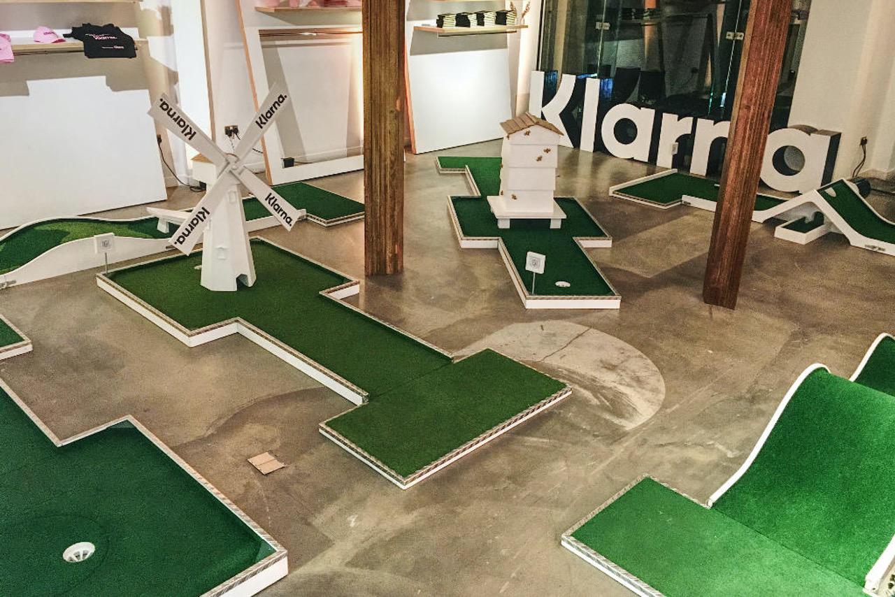 House of KLARNA Pop-Up Crazy Golf Course